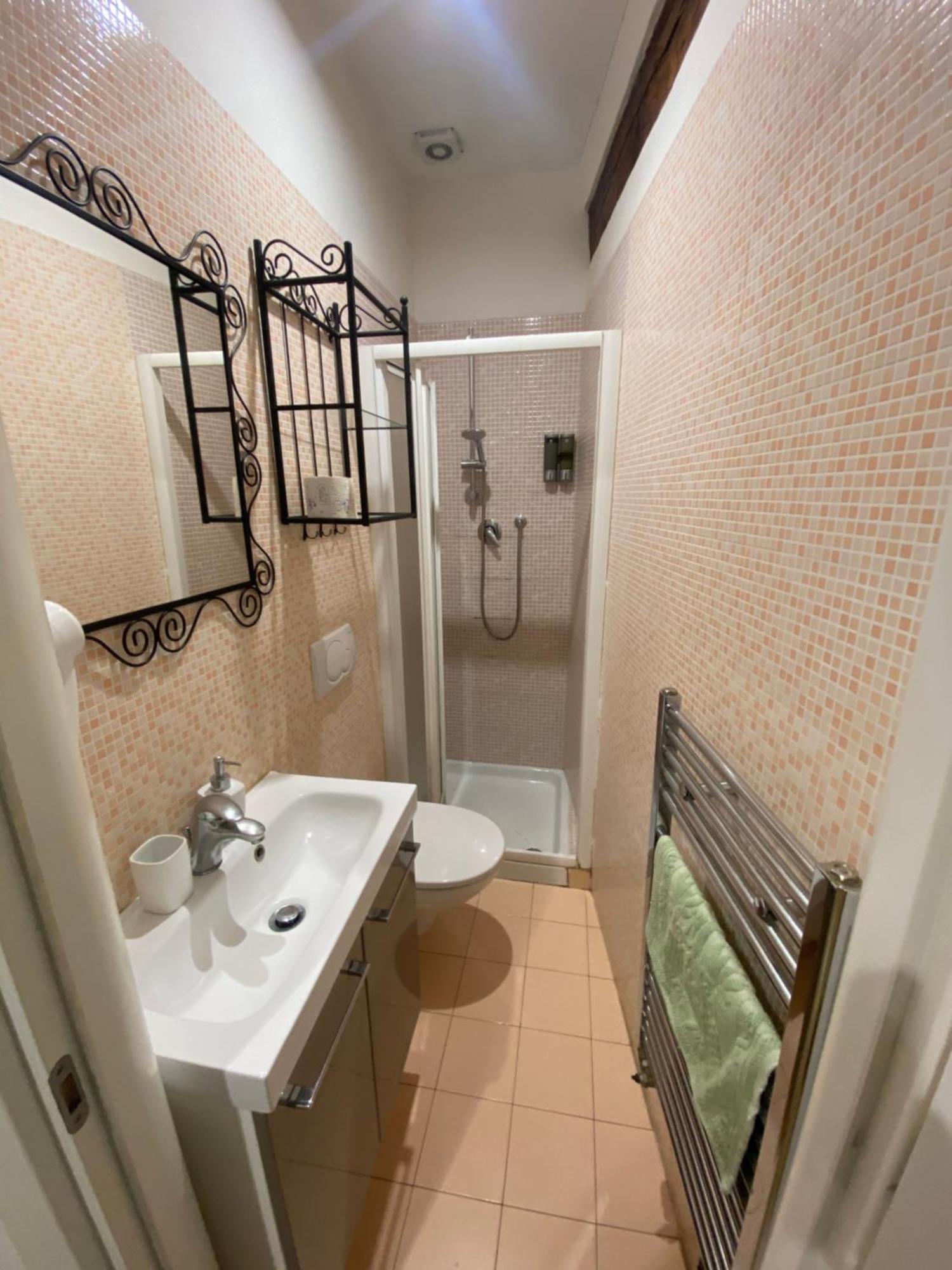 B&B And Home La Piazzetta Della Pioggia Guest house Bologna
