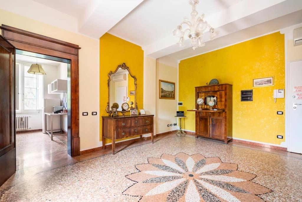 Lejlighed Elegant Apt, Wi-fi And Garden Bologna