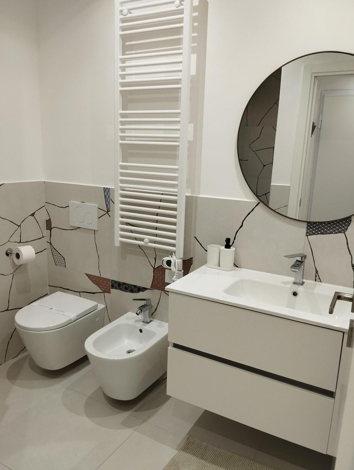 Apartment Llhome Elegante Monolocale Ristrutturato Con Posto Auto Coperto Bologna