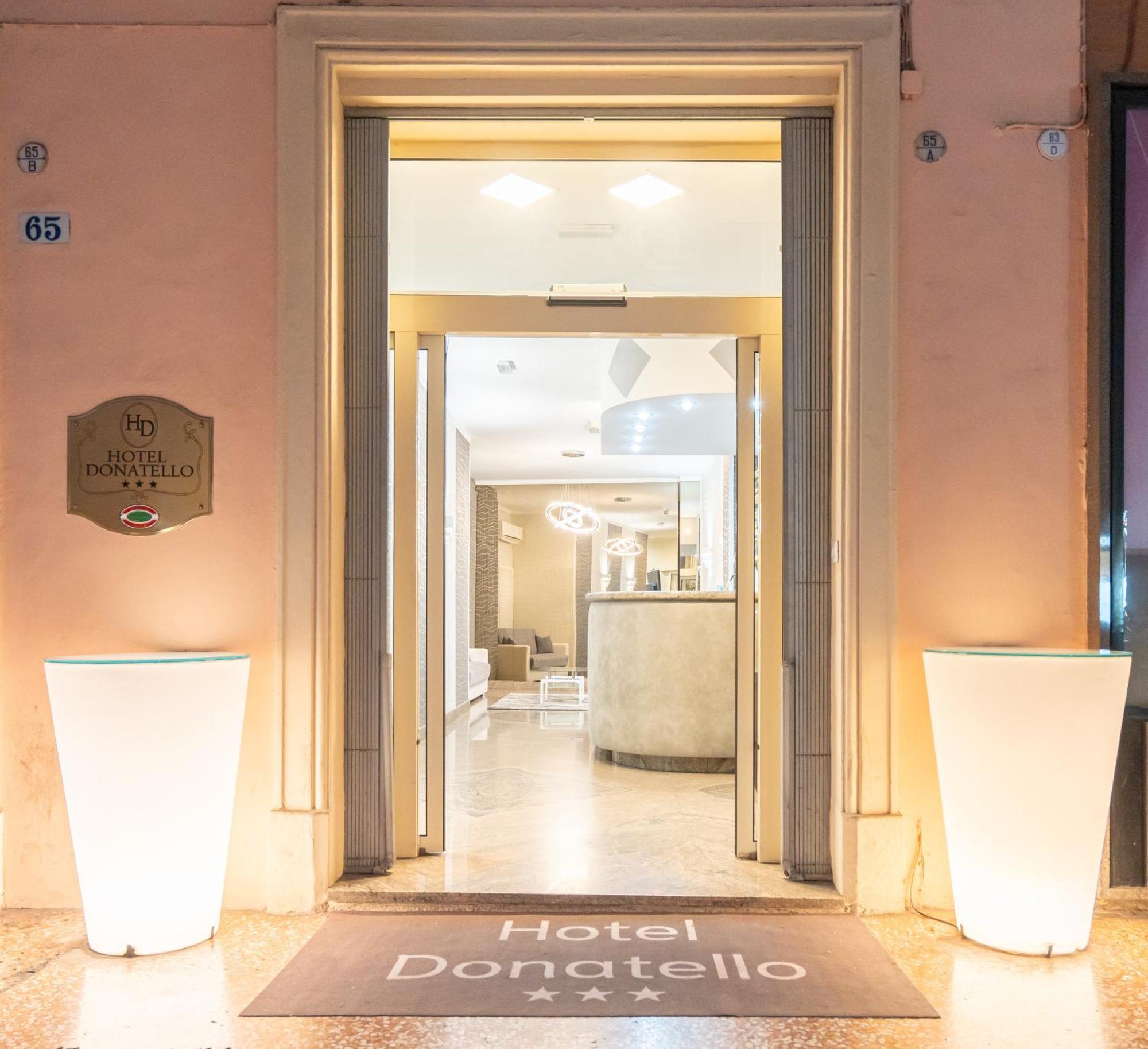 Donatello Hotel 3*