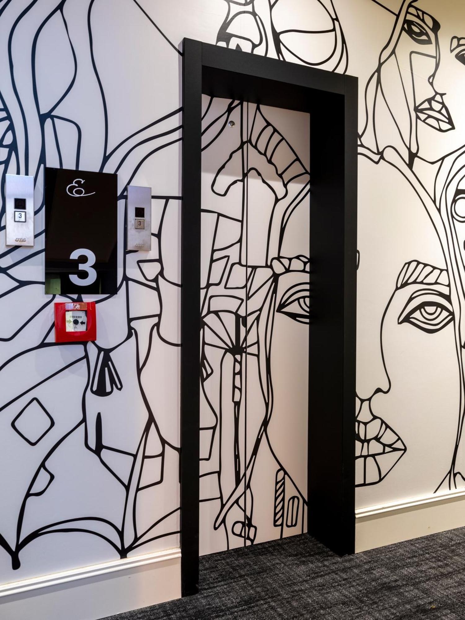 Elizabeth Lifestyle Hotel 4*