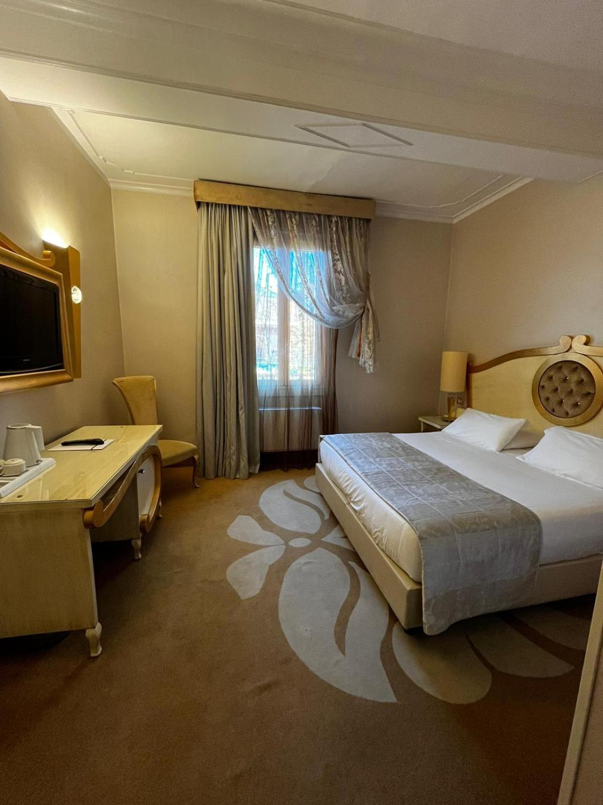 Zanhotel Tre Vecchi Hotel 4*