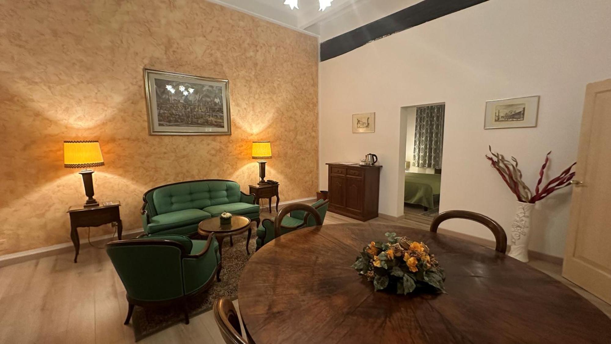 Hotel Roma 4*