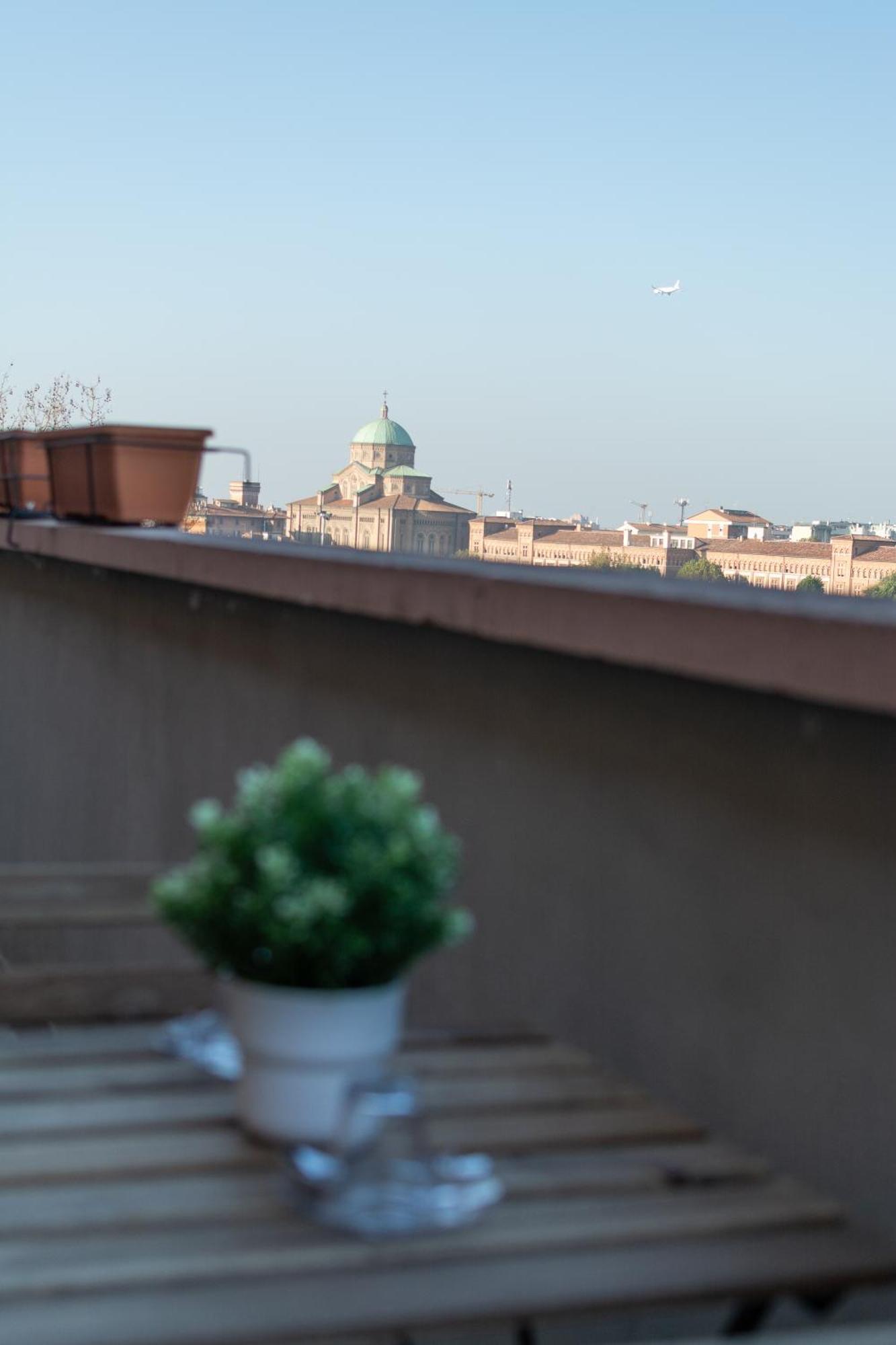 4 Star Family & Friends - Self Check-in Apartment Bologna