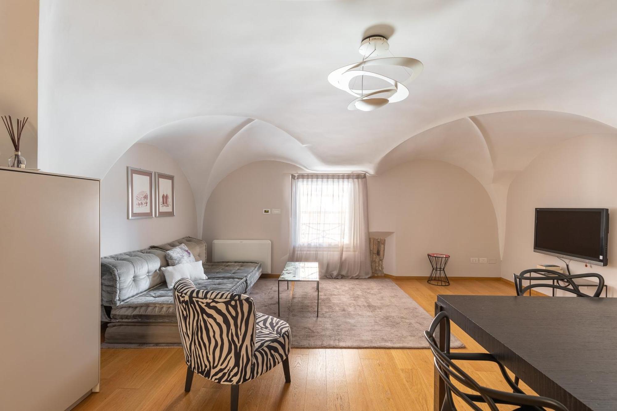 Apartment Santo Stefano Elegant By Wonderful Italy *