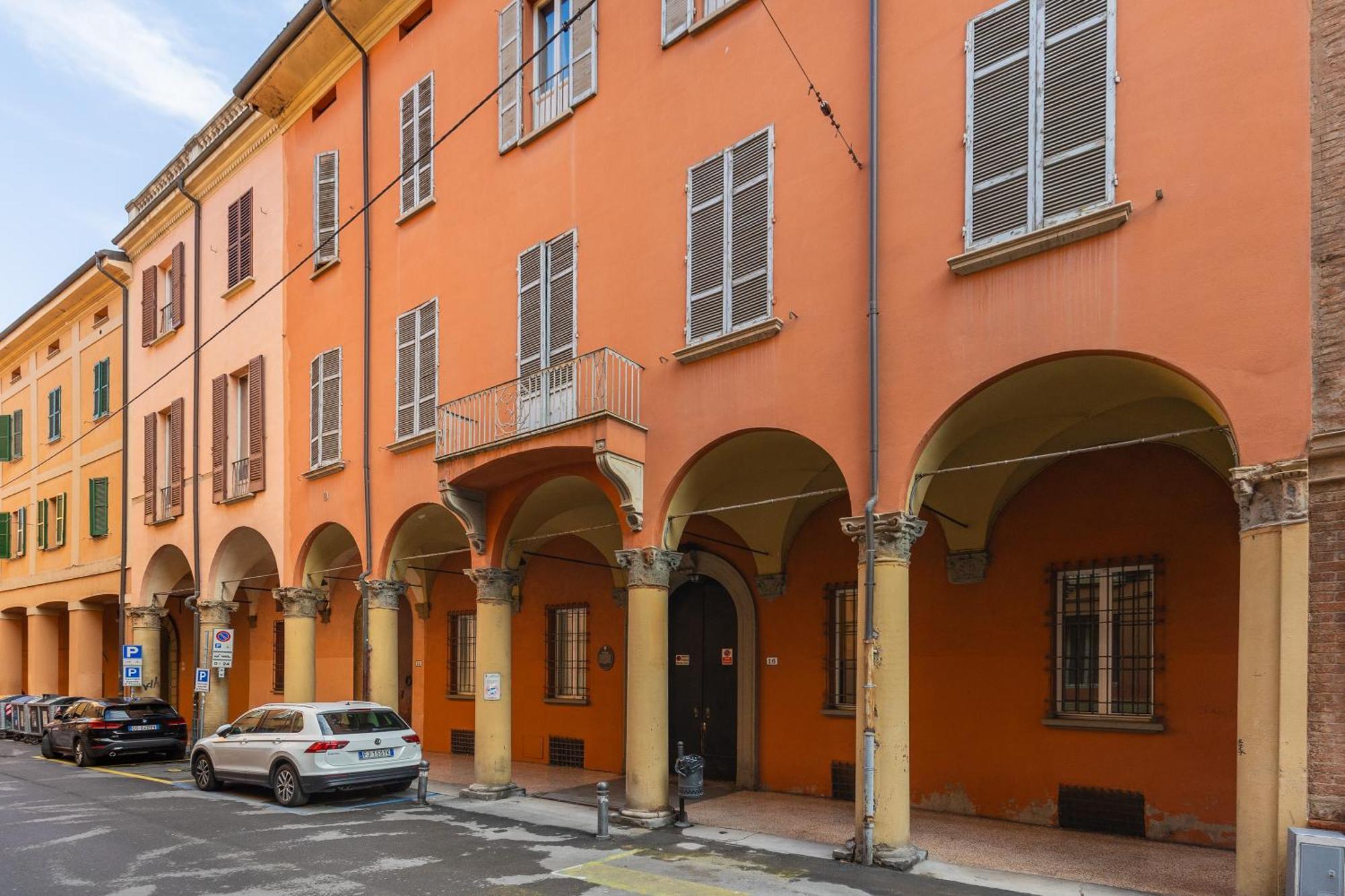 Con Terrazza Tra I Tetti Del Centro Apartment