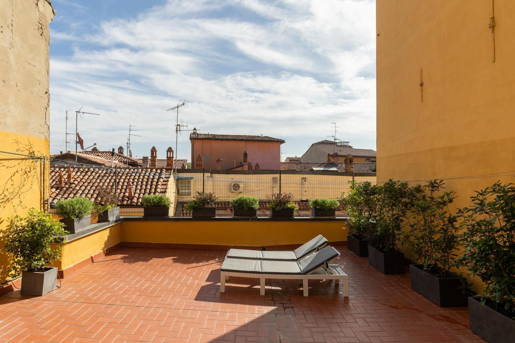 Apartment Con Terrazza Tra I Tetti Del Centro *