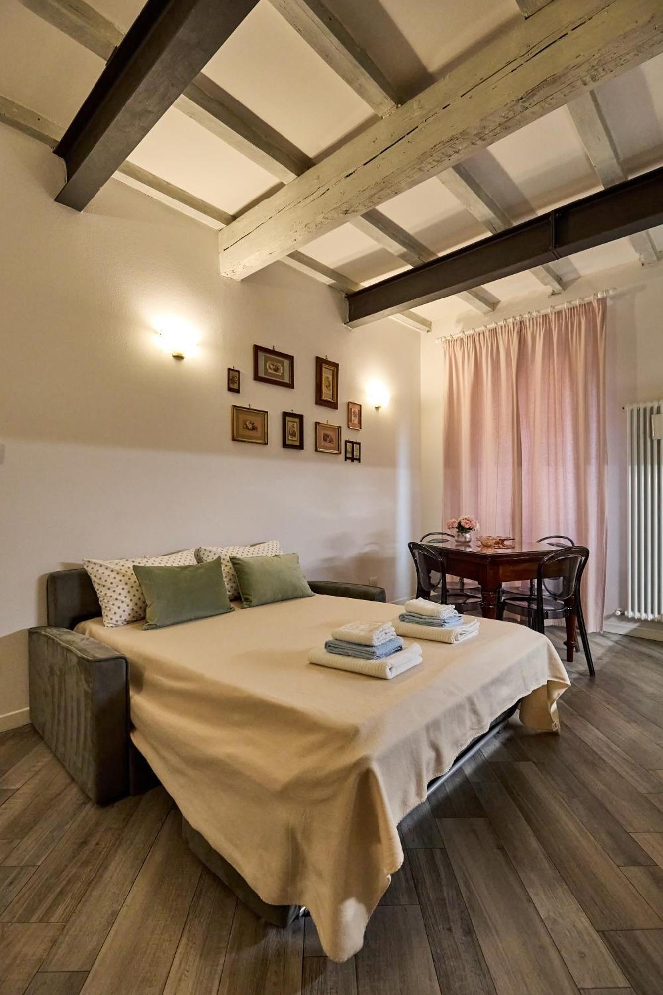 La Torre Lunga -smart Working- 150 M Dalle-from Due Torri-two Towers Apartamento Bolonha