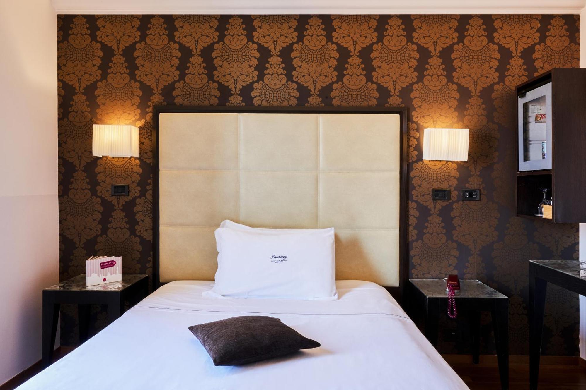 Hotel Touring