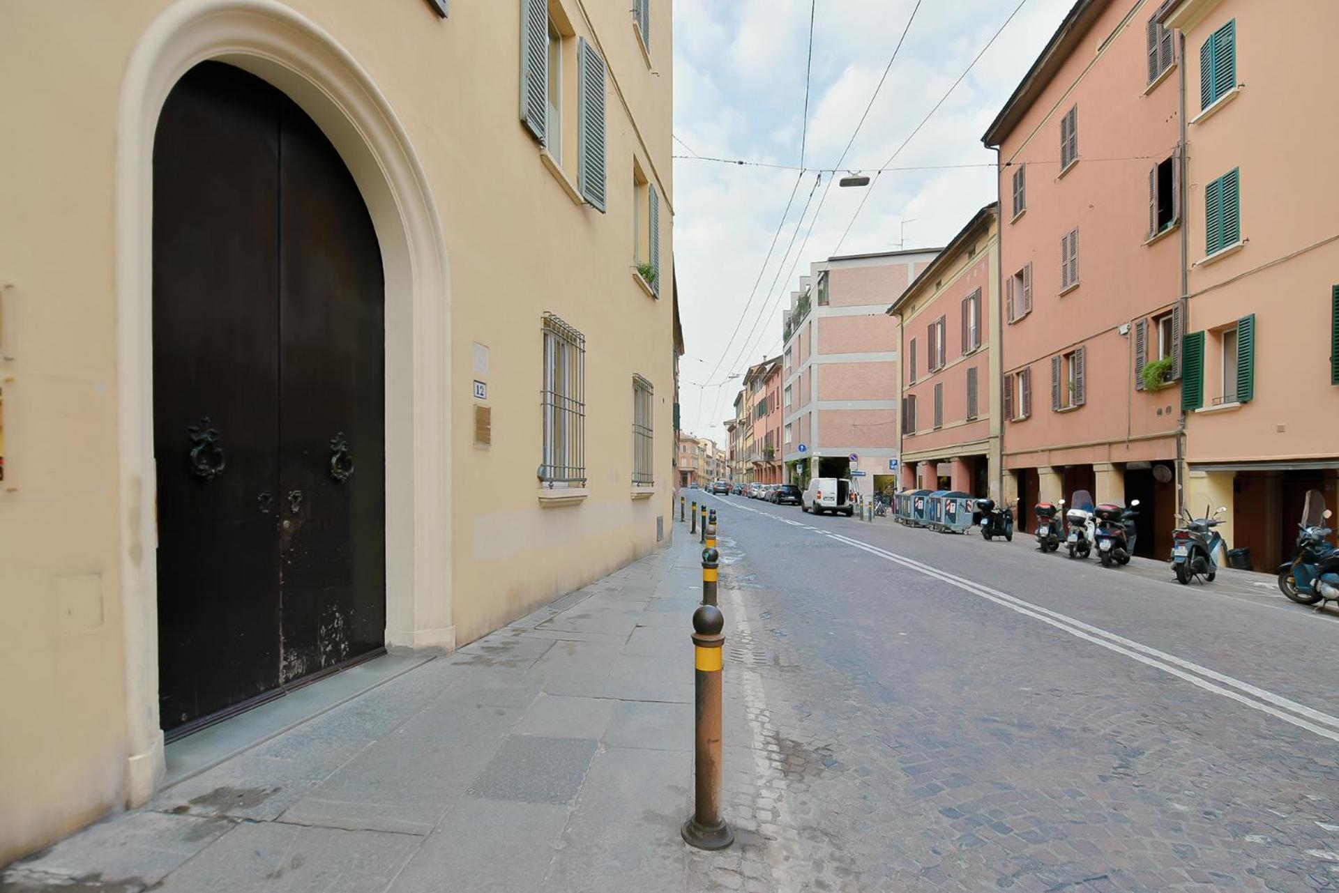 Mono Saragozza Bologne