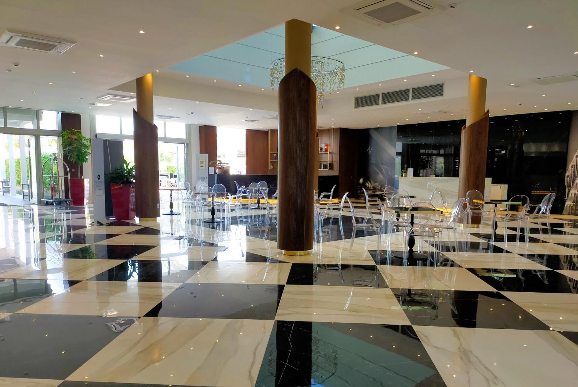 Hotel The Sydney 4*