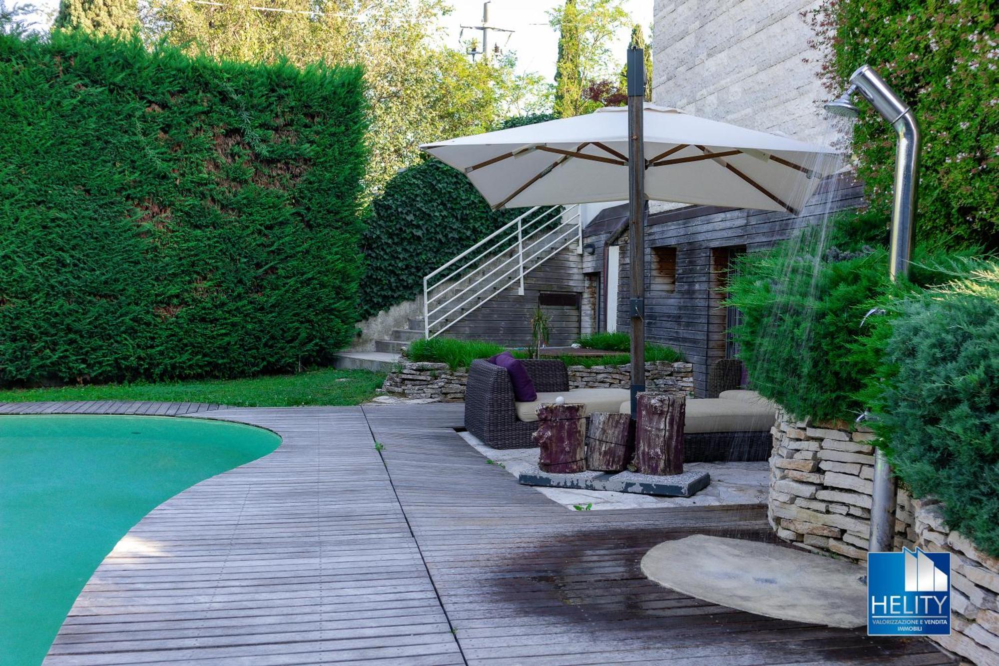 Villa Blissful Havenluxurious With Pool* * * * * Bologne