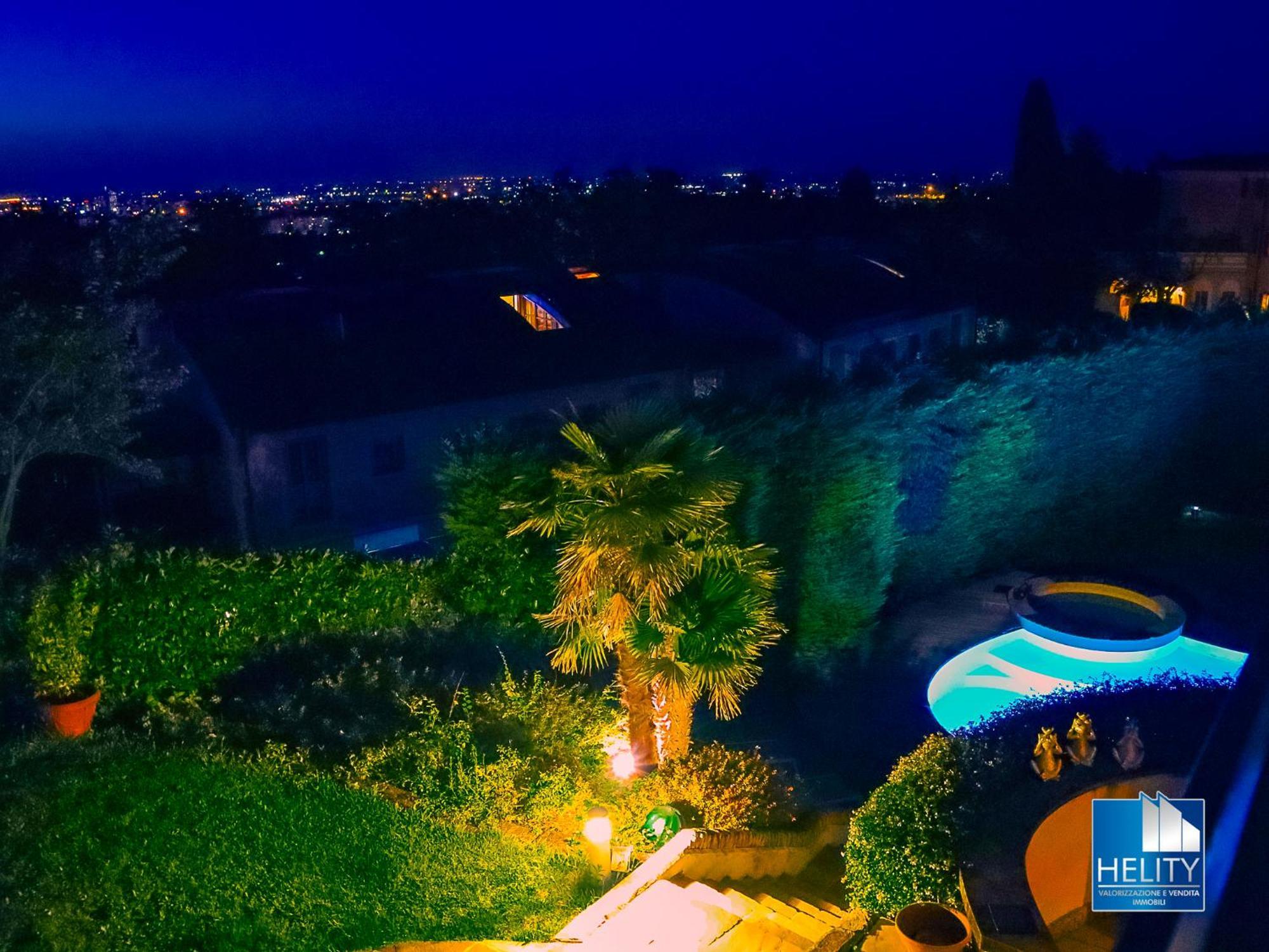Blissful Havenluxurious With Pool* * * * * Villa Bologne