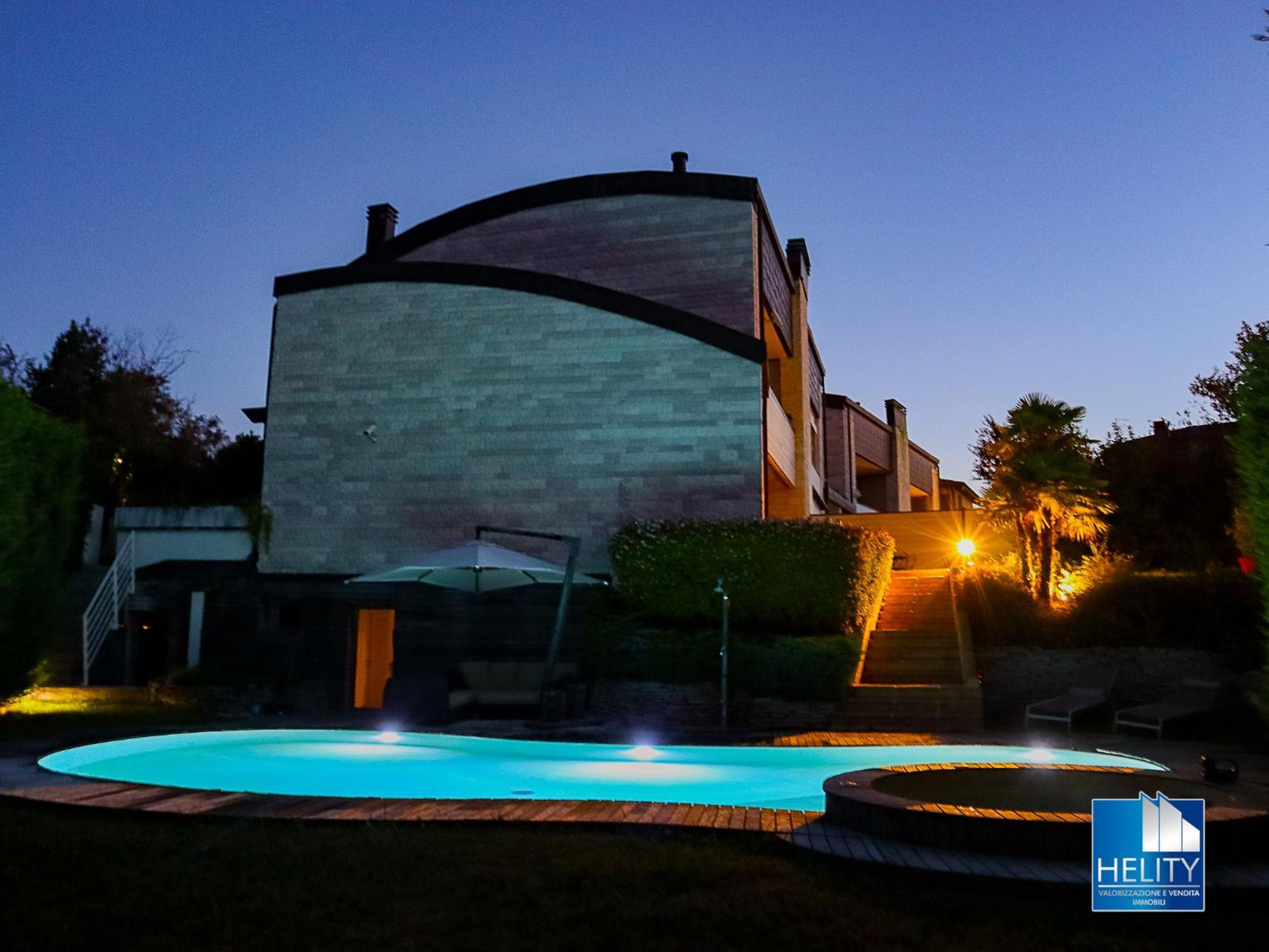 Blissful Havenluxurious With Pool* * * * * Bologne