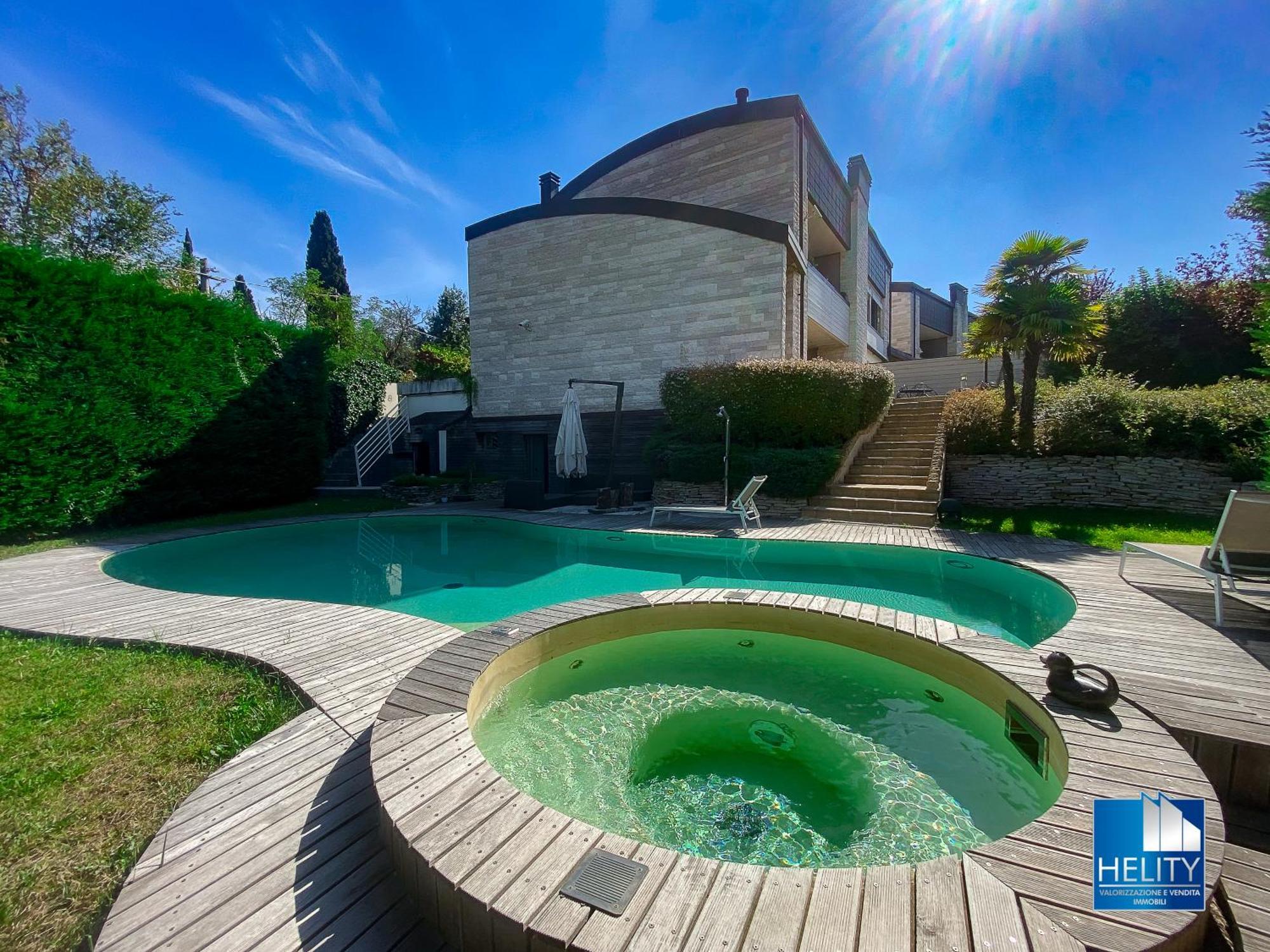 Blissful Havenluxurious With Pool* * * * * * Bologne
