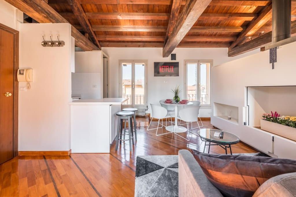 Apartment Ab - Via Montegrappa 3