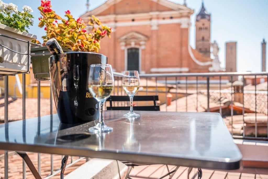 Ab - Via Montegrappa 3 * Bologna