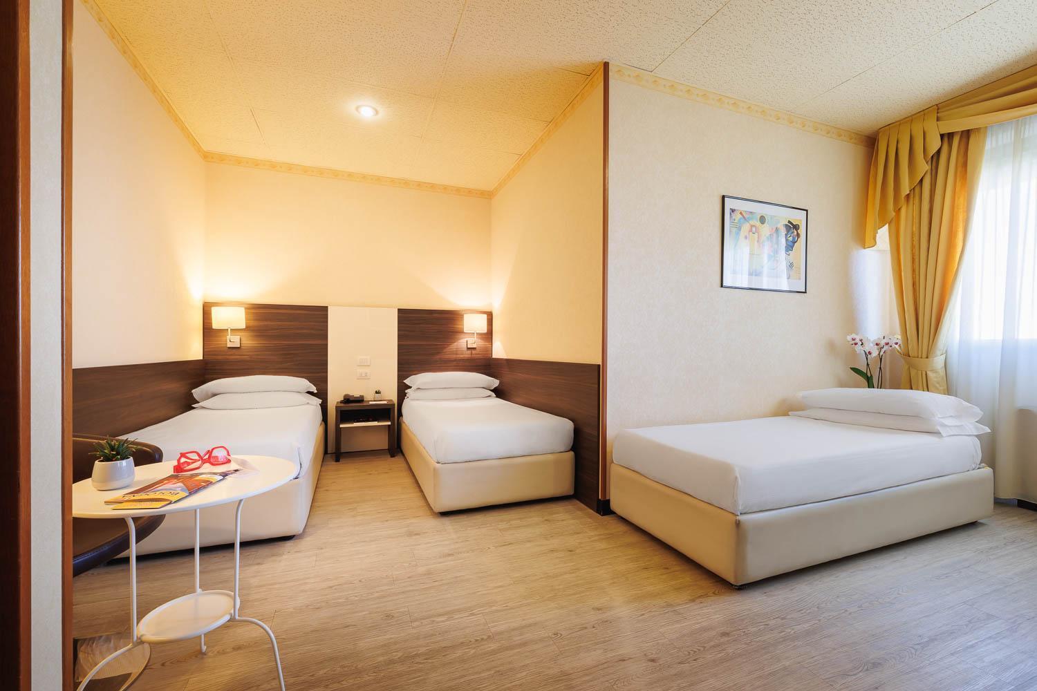 Jr Amadeus Hotel Bologna
