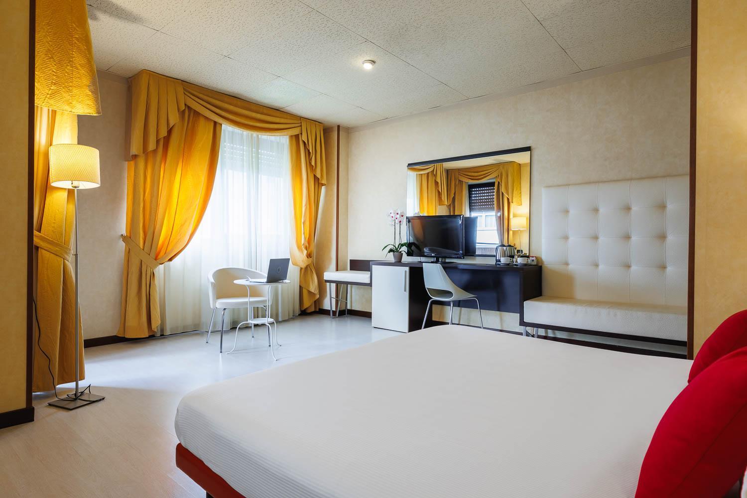 Hotel Jr Amadeus Bologna