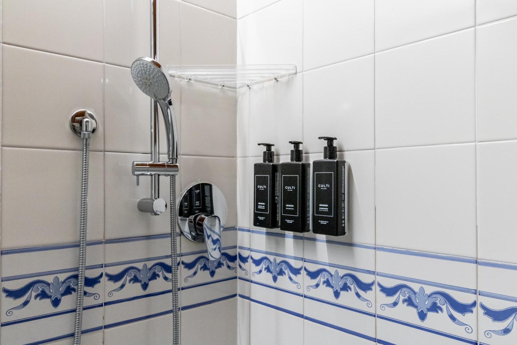 Casa Isolani Charms Santo Stefano 3*