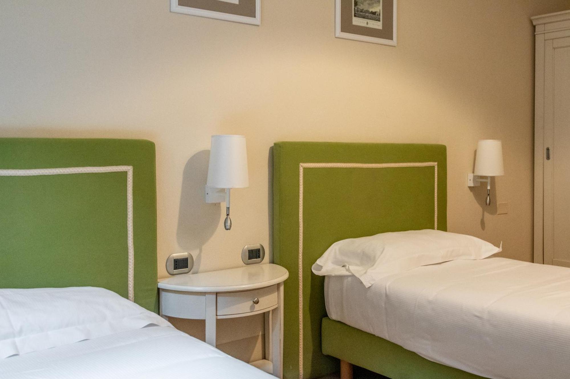 Casa Isolani Luxury Piazza Maggiore Pensión 2*