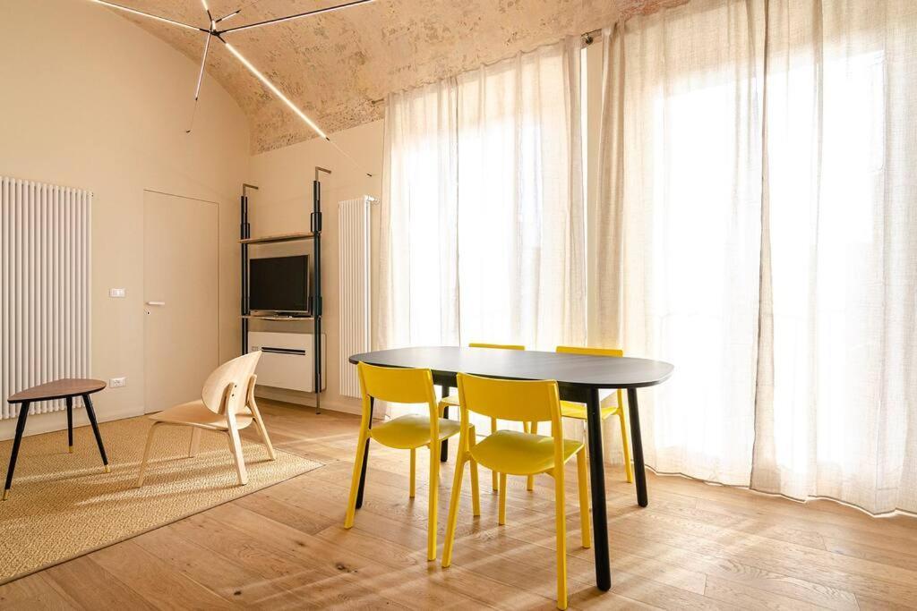 Apartamento Casa Aldrovandi: Elegante E In Centro Storico Bolonia