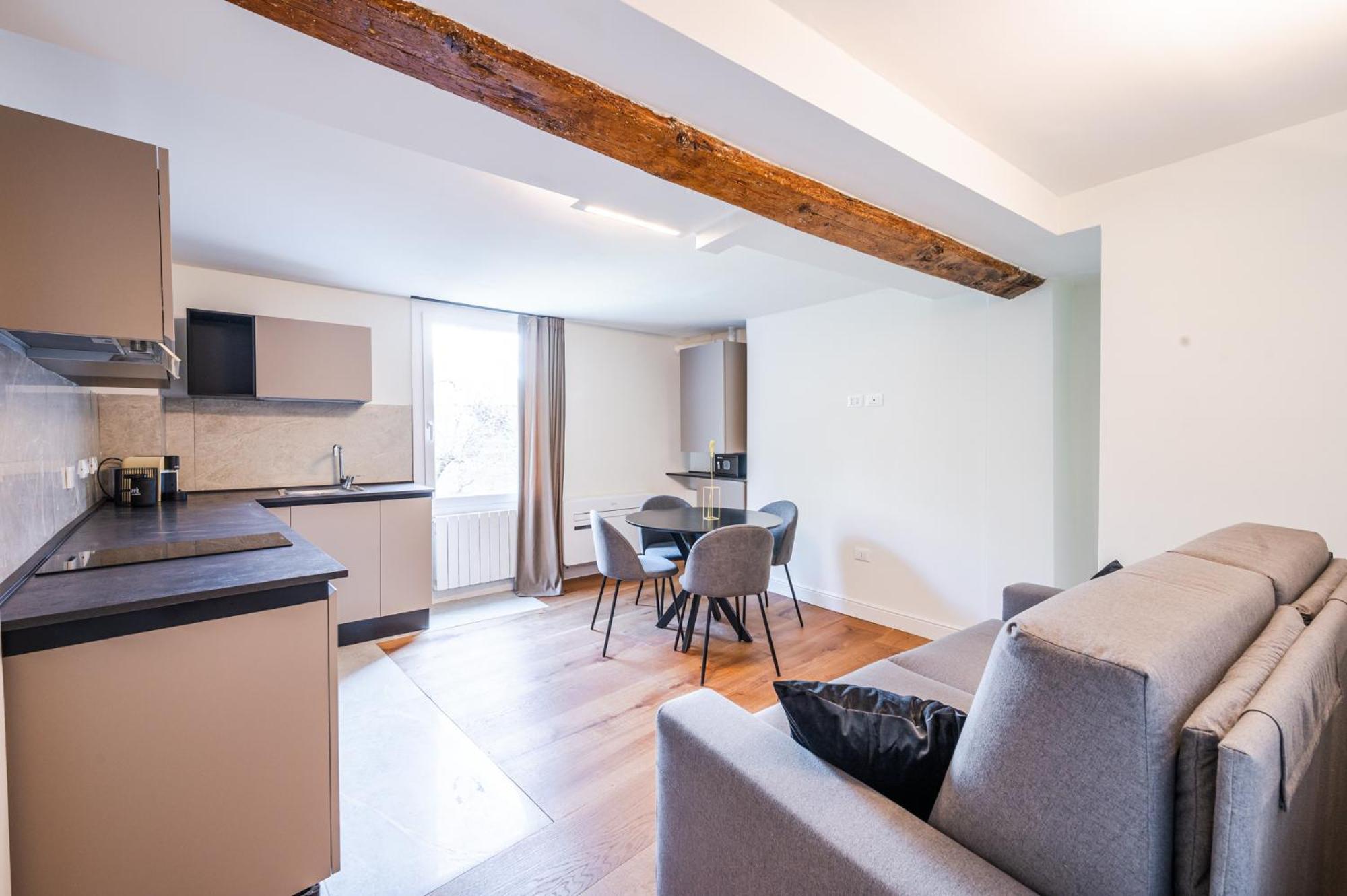 Apartment Castiglione In Center