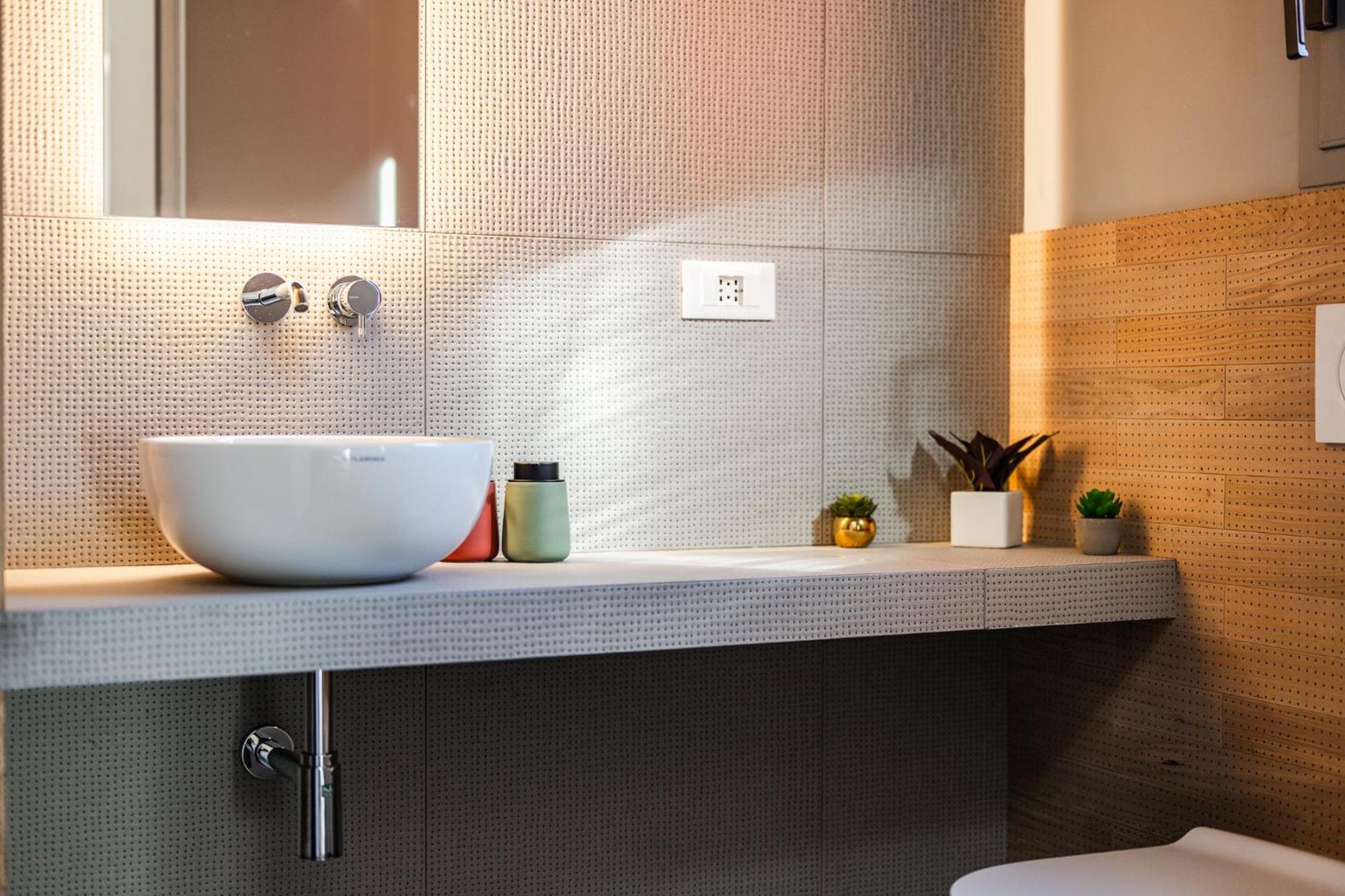 Ab Plus- Via Dello Scalo 10 Klimt Apartment Bologna