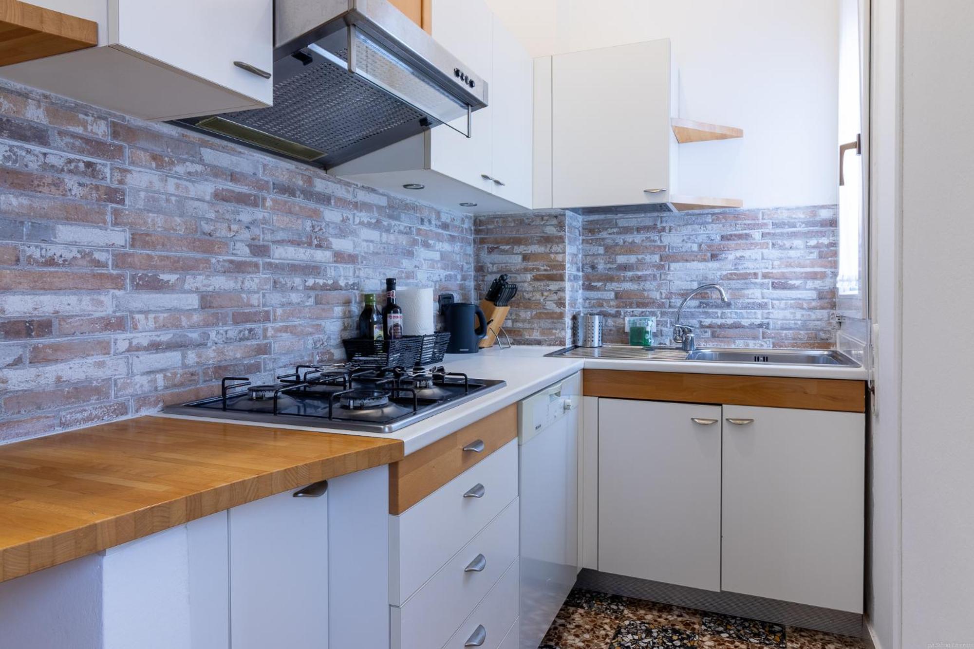 Appartamento Housmart Galeotti 16 *