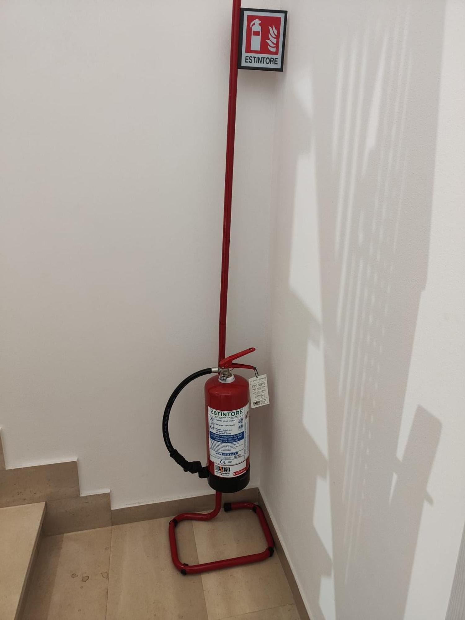 Apartment Grigio Perla Panigale, Con Giardino E Parcheggio Privato Gratuito Fino A Tre Posti Auto *