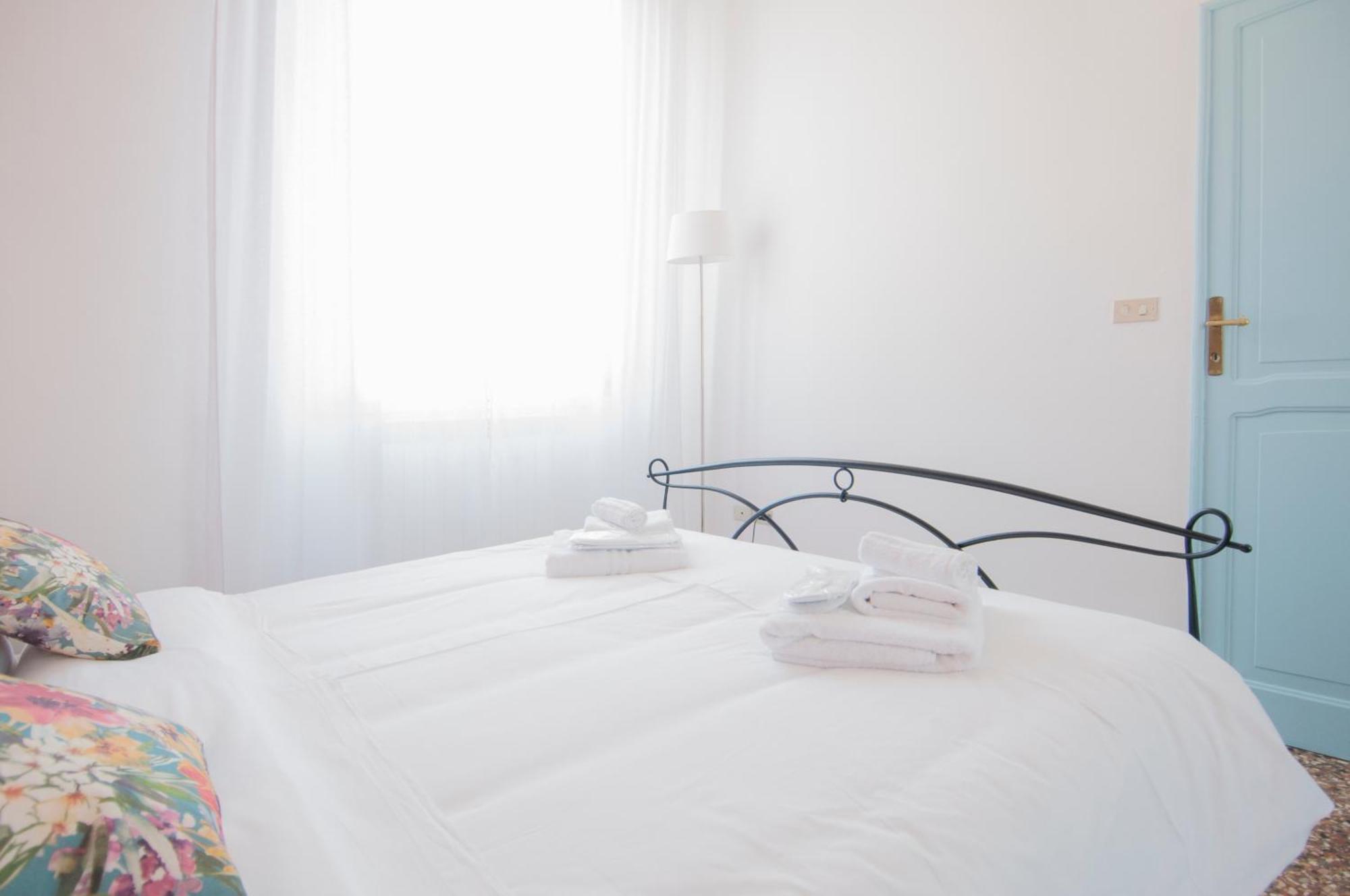 & Hills - Ambrogiohost Appartement Bologna