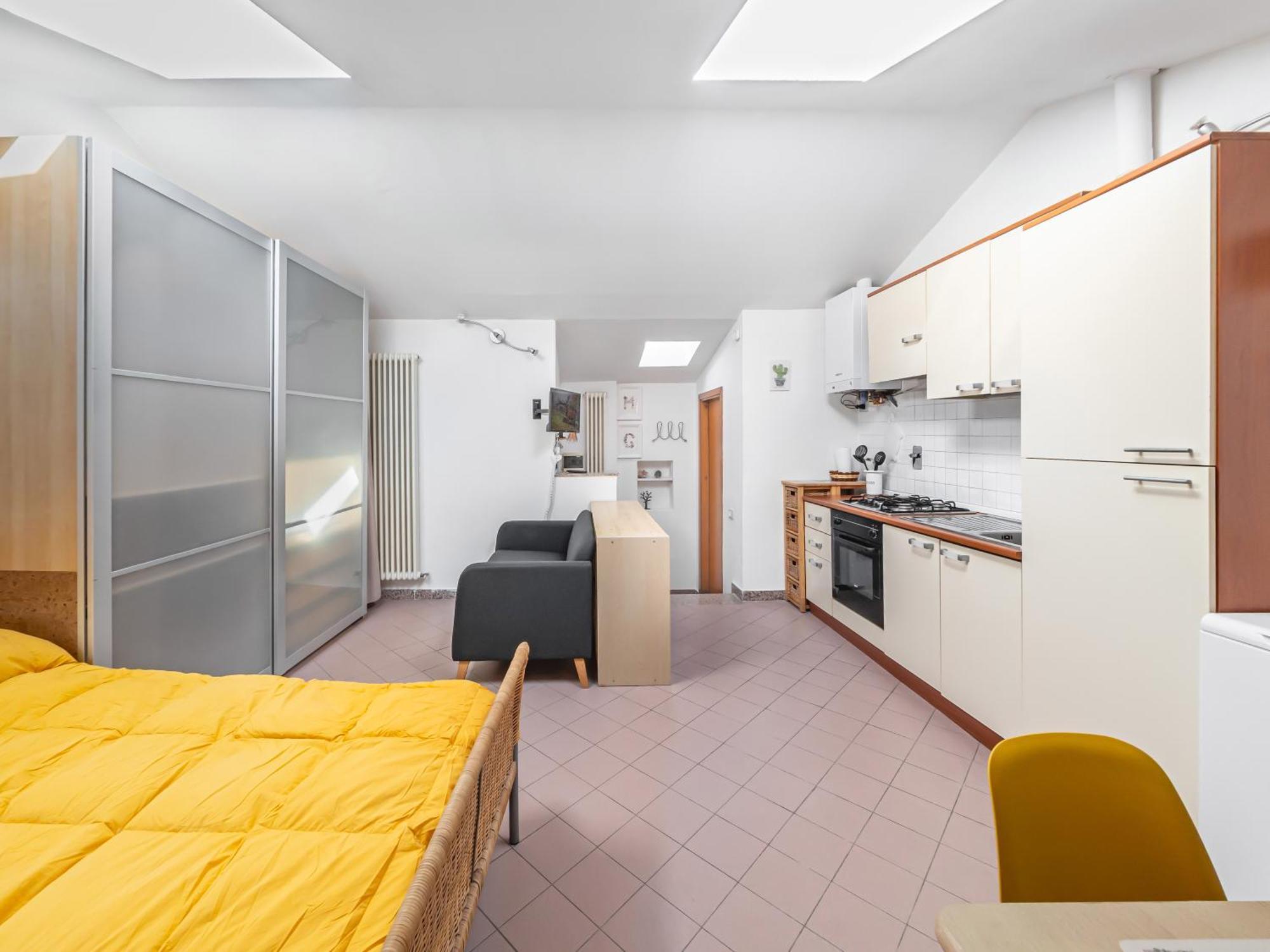 Flat - Vicolo Stradellaccio Appartamento