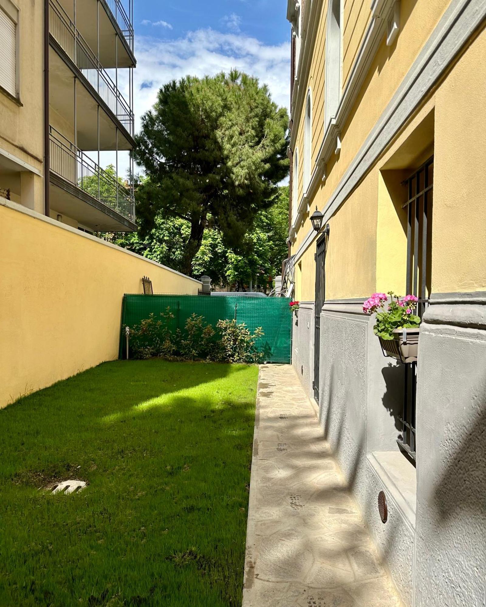 Mono Aldini Bologna