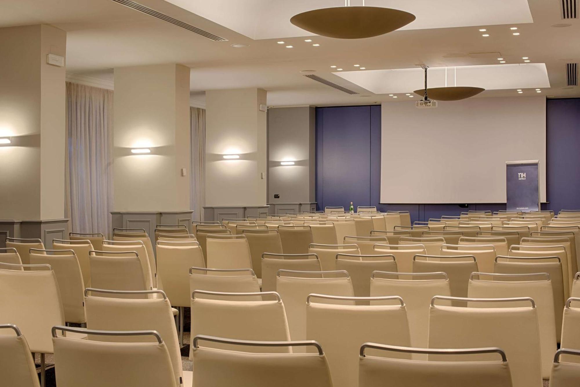 Hotel Nh De La Gare 4*