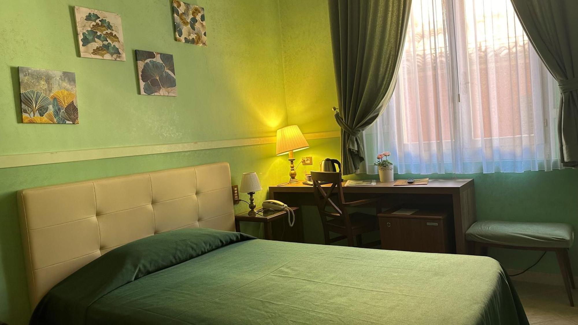 Roma Hotel