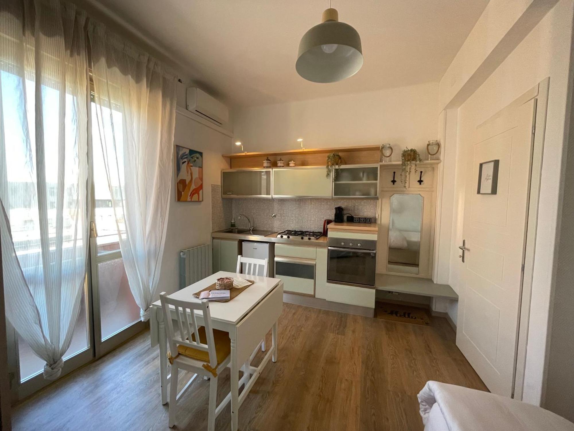 Eraora Apartrooms - Central Station Apartment Bologna