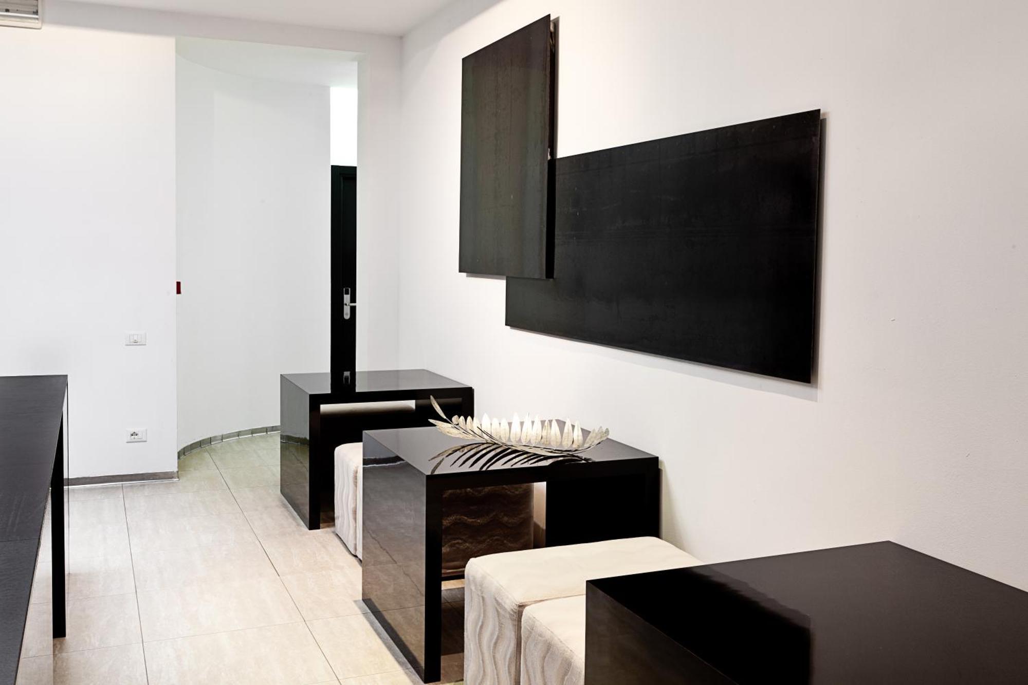 Mua Boutique Bologna