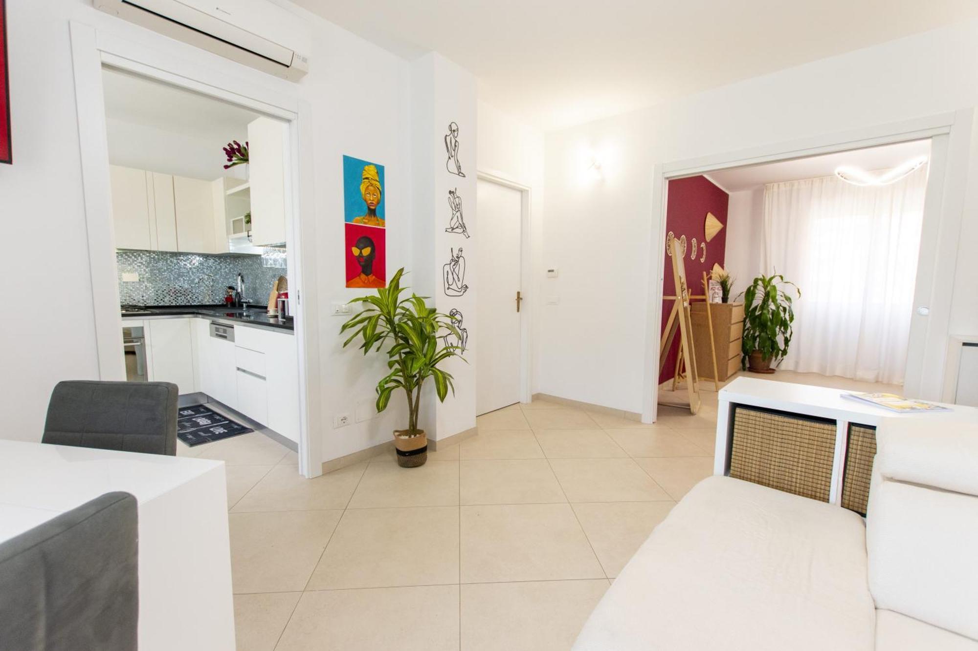 We - Larga32 House Bolonia