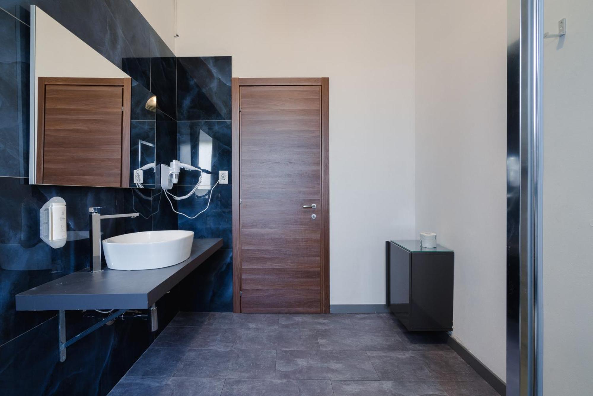 Galleria Del Reno Guest house