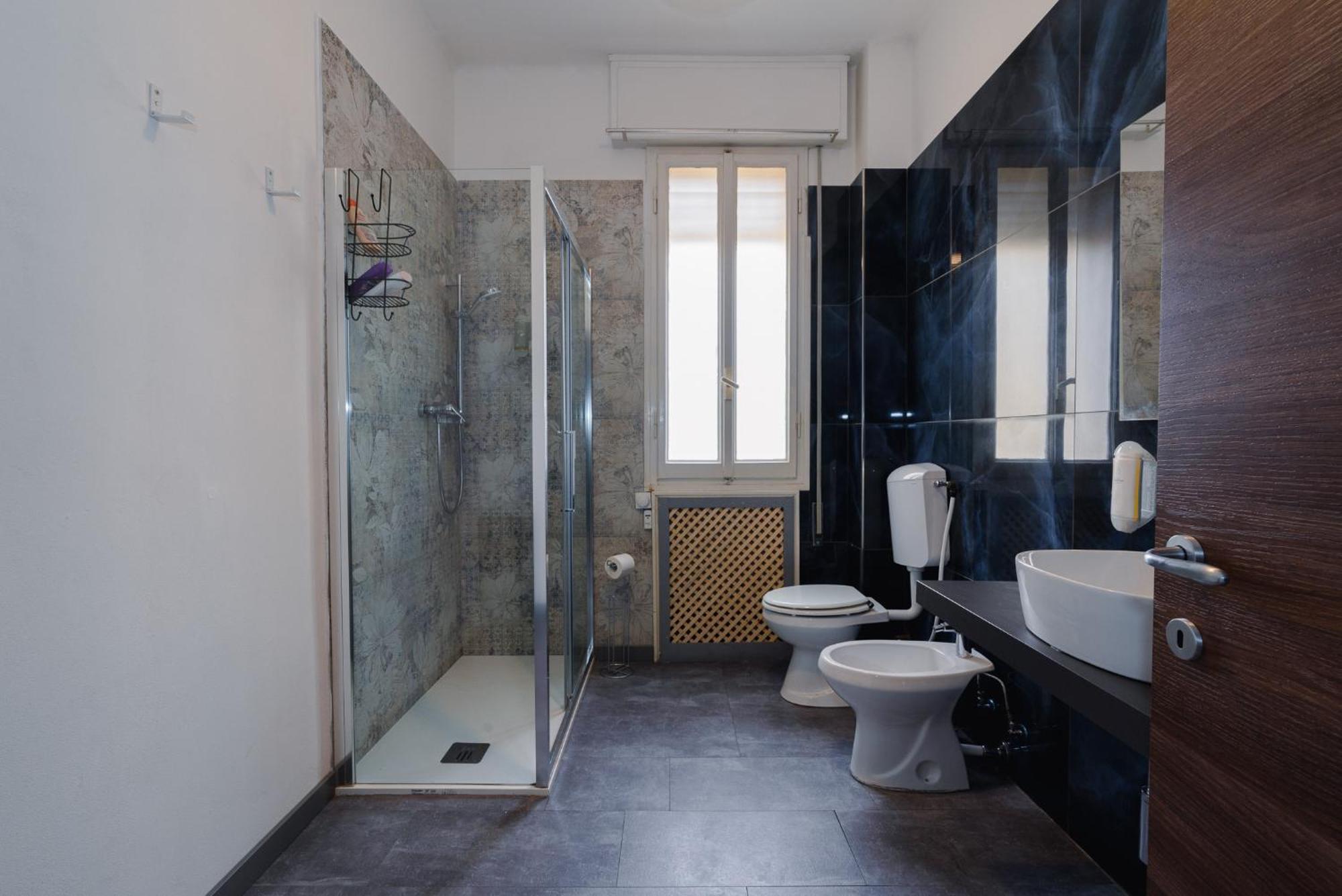 Guest house Galleria Del Reno 2*