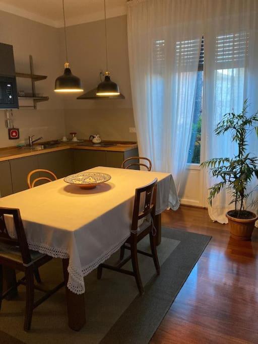 Appartamento Tessitori 5l - Elegant Central Bologna