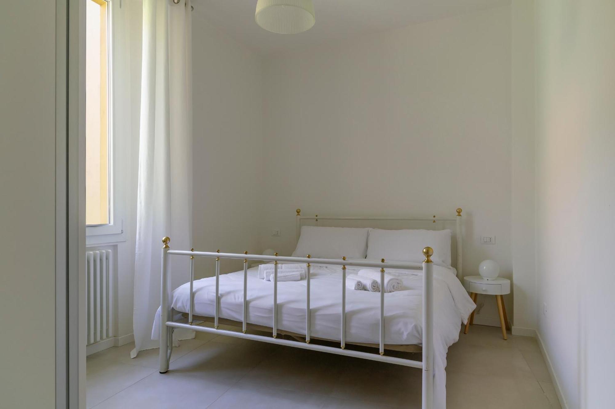 Amos - 5 Minutes From Piazza Maggiore Bologne