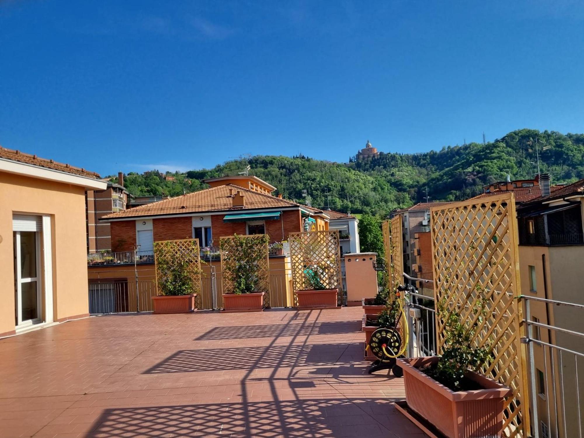 Attico Vista San Luca Bologna