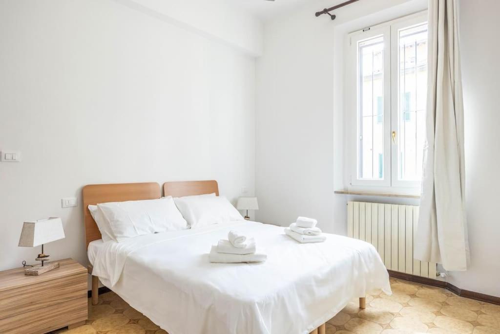 Essential - Ambrogio Host Apartment Bologna