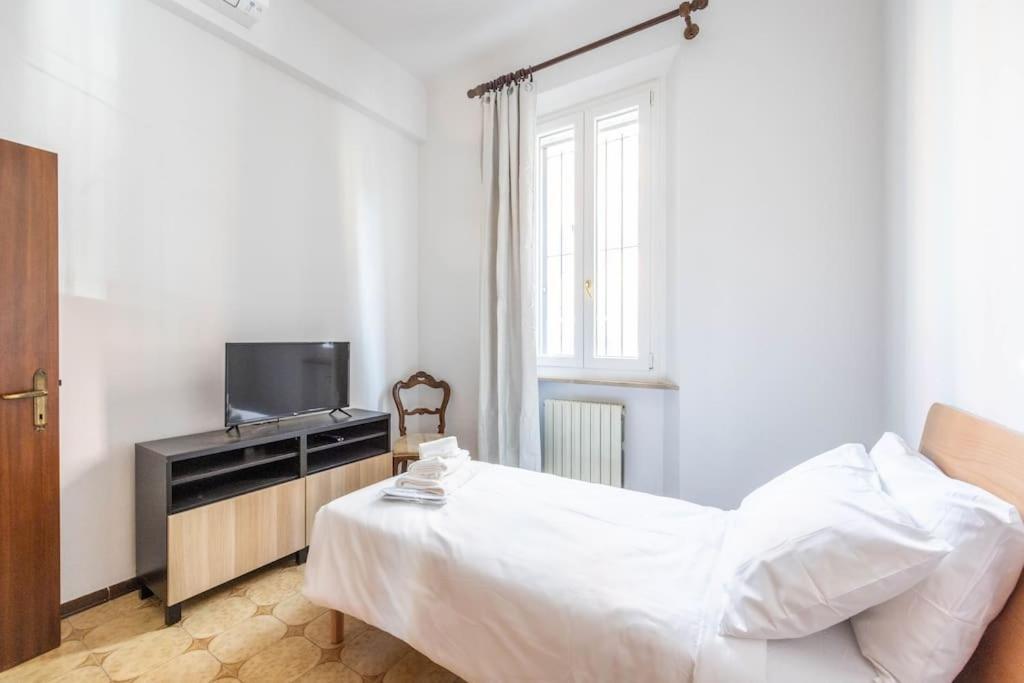 Essential - Ambrogio Host Apartment *