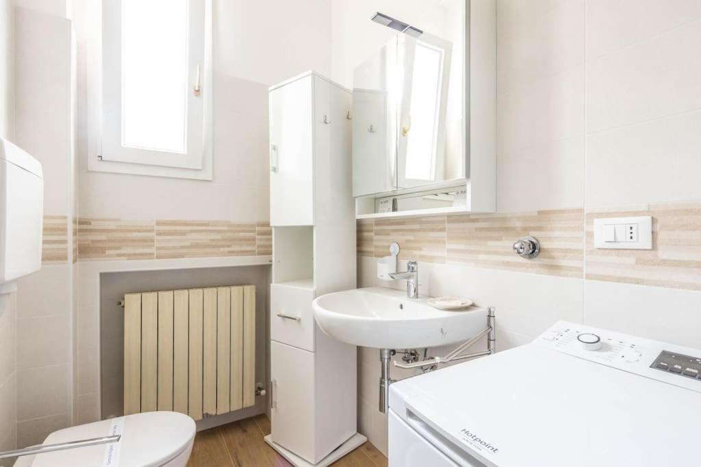 Essential - Ambrogio Host Apartment