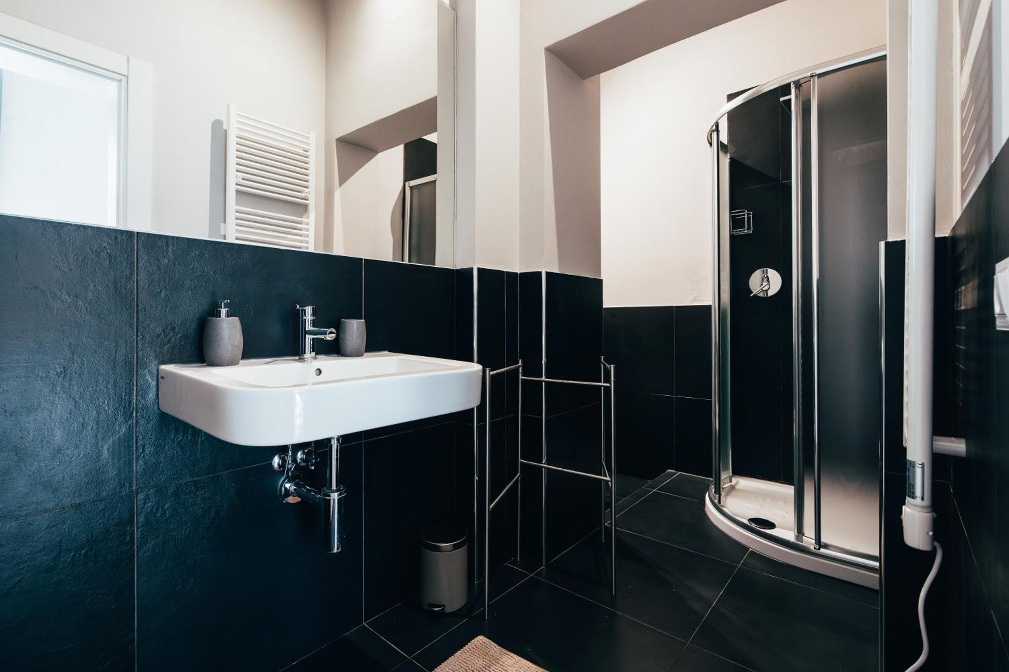 - Private Bathroom Affittacamere *