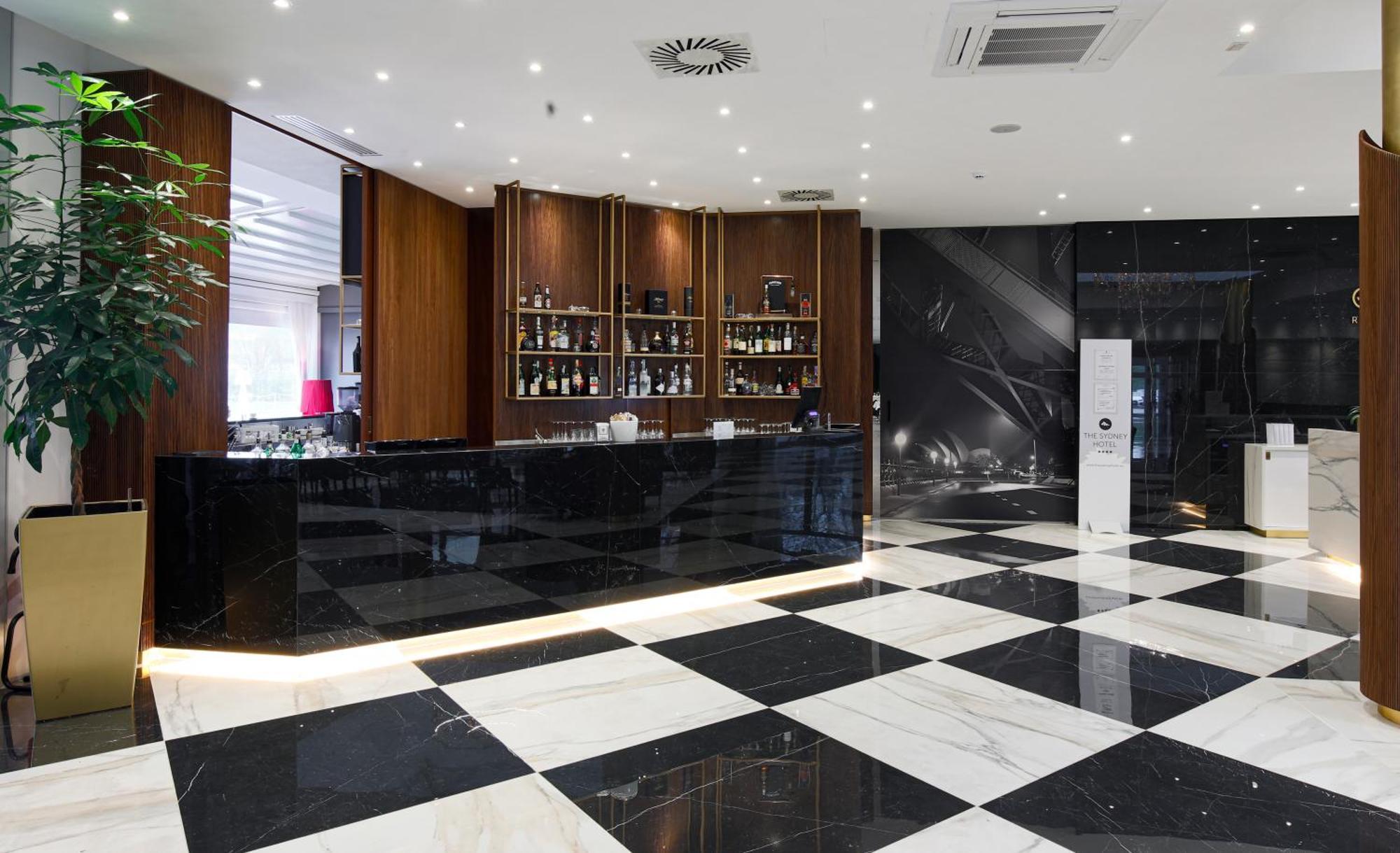 Hotel The Sydney 4*