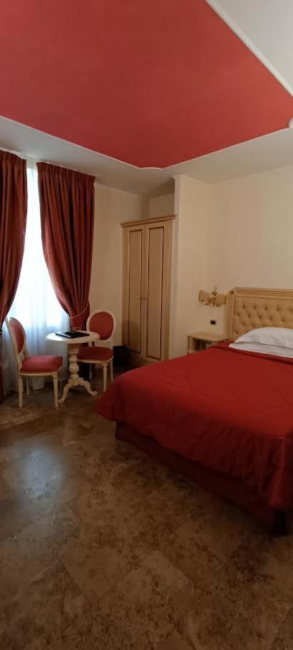 Cavour 3* Bologna