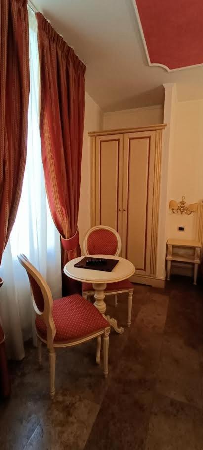 Cavour 3* Bologna